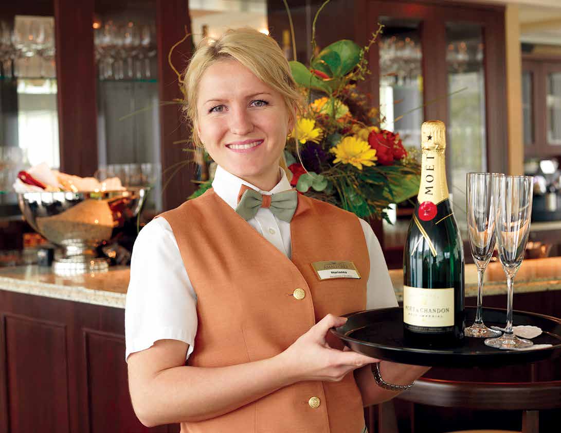 CRUCEROS FLUVIALES DE LUJO MS AMADOLCE AMADEUS WATERWAYS LUXURY RIVER CRUISES MS AMADOLCE GARONNE DORDOGNE RIVER CRUISES CRUCEROS RIO GARONA CRUCEROS RIO DORDOÑA CRUCEROS RIOS FRANCIA CRUCEROS DE LUJO BURDEOS BORDEAUX CROISIERES LUXURY CRUISES FRANCE CRUCEROS FRANCIA WINE CRUISES CRUCEROS VINO CRUCEROS ENOLOGICOS VACACIONES ENOLOGICAS BODEGA #Bodegas #Bordeaux #WineCruises #CrucerosLujo #AmaWaterways #AmadeusWaterways #Burdeos #RioGarona #RioDordoña #CrucerosFrancia #FranceCruises #FranceCroisieres #Croisieres #Bidaiak #Creuers #Viatges #Vacances #AmaDolce #Bordeaux #Burdeos #Crew #Tripulacion
